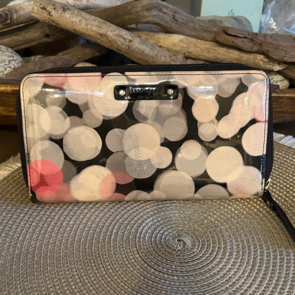 Kate Spade Patent Bokeh Dot Zip Wallet in Pink, Black & White - Picture 8 of 8